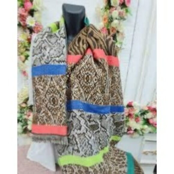 NWT Copper Penny Multicolor Animal Print Fringed Warm Women's Scarf - Picture 2 of 7